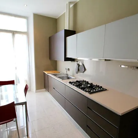 The Grand Central Apartment
